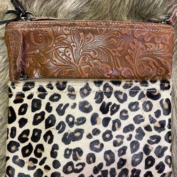 NWT Cheetah print bag- Stunning - Picture 2 of 4